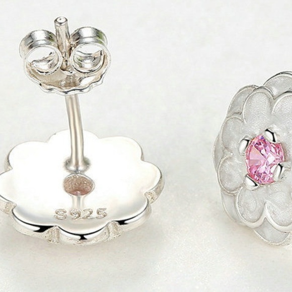 Spring White & Pink Flower sterling Stud earrings - Picture 3 of 4
